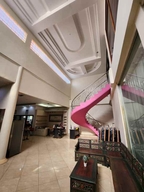 dijual ruko gudang kantor jalan walikota mustajab