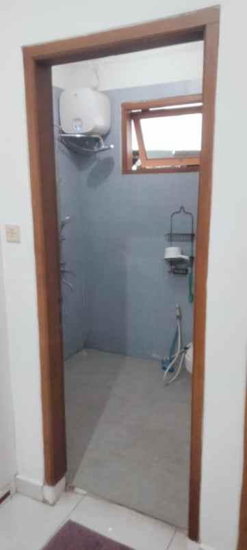 dijual rumah 2 lantai di sayap logam kota bandung