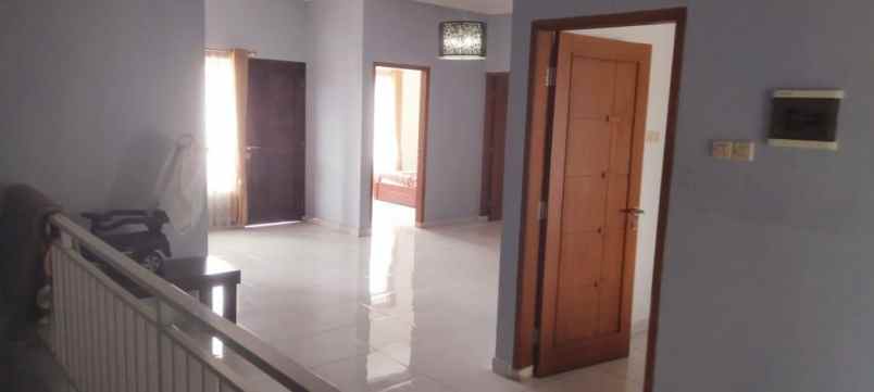 dijual rumah 2 lantai di sayap logam kota bandung