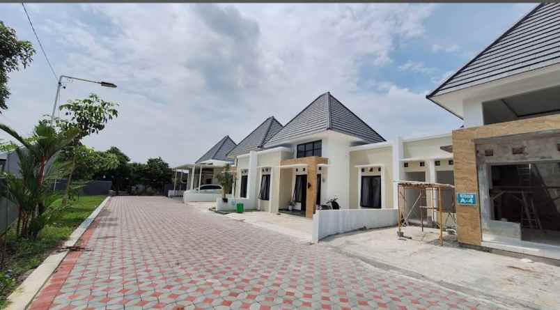 dijual rumah 500 meter jl jogja solo