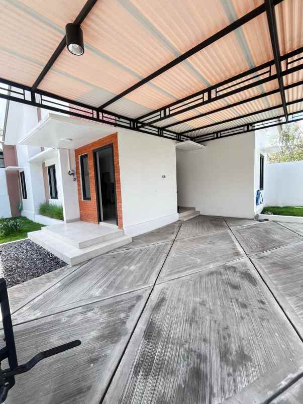 dijual rumah 500 meter ke ringroad