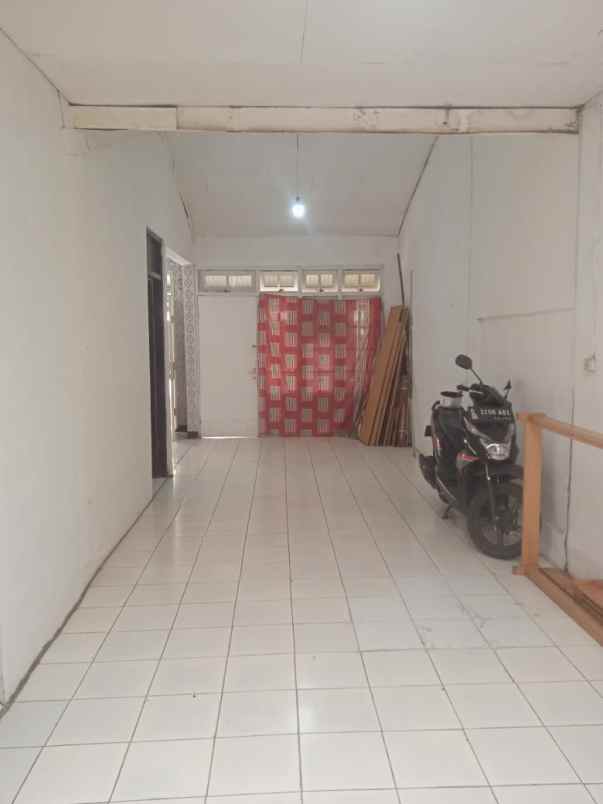 dijual rumah antapani