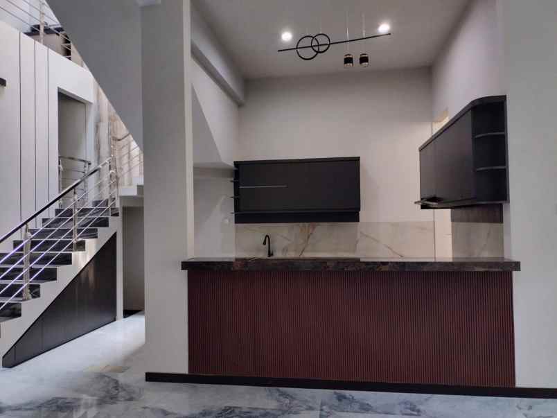 dijual rumah araya kota malang