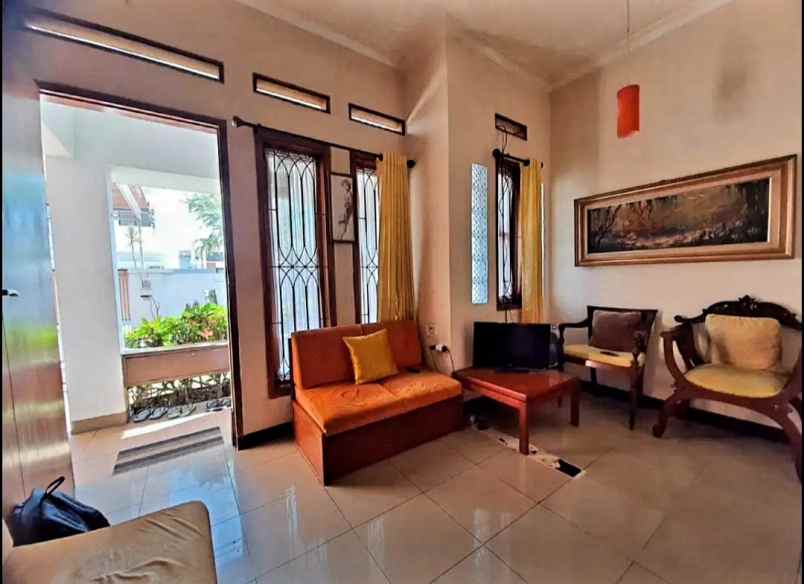 dijual rumah arcamanik