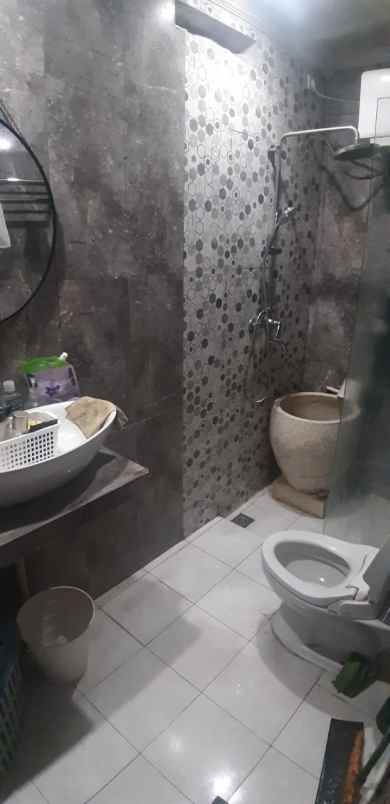 dijual rumah area kembar timur srimahi