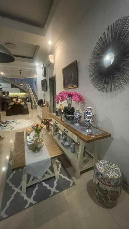 dijual rumah area kembar timur srimahi