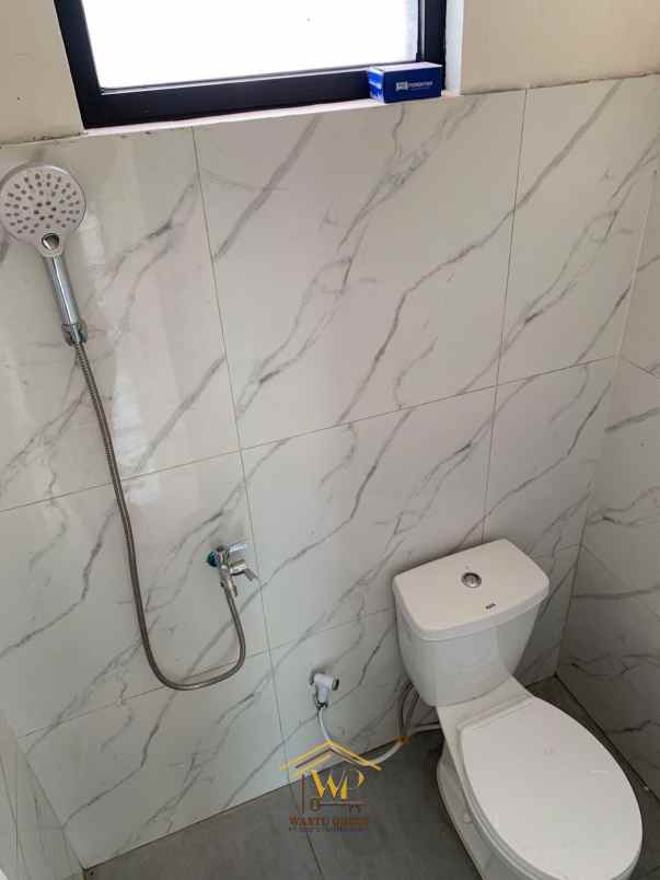 dijual rumah argodadi