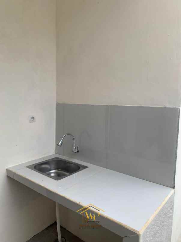 dijual rumah argodadi