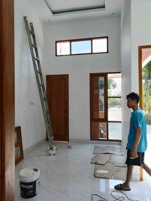 dijual rumah banrul