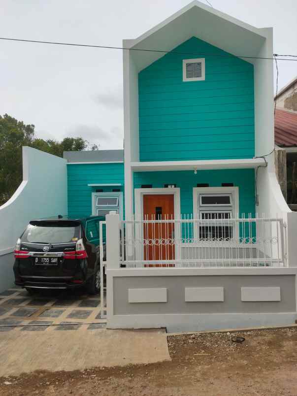 dijual rumah baru jln kolonel masturi