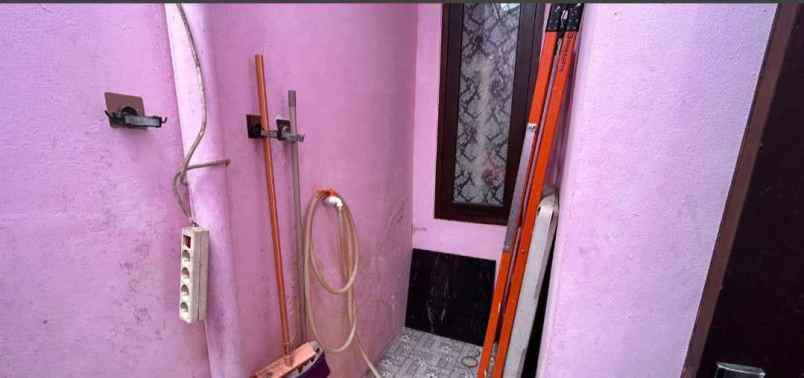 dijual rumah bedahan sawangan depok