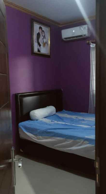 dijual rumah bedahan sawangan depok