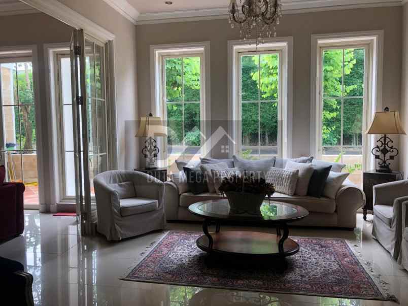 dijual rumah bergaya mediterania di les belles mainson