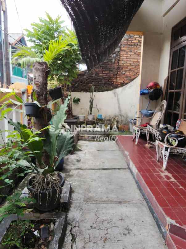 dijual rumah bidara cina