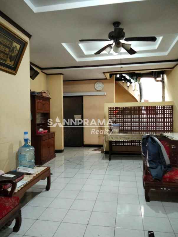 dijual rumah bidara cina