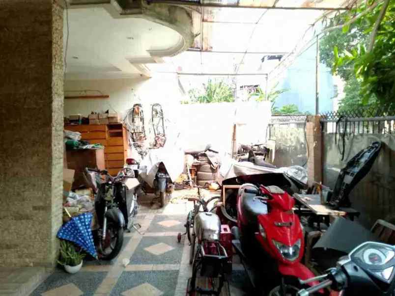 dijual rumah bintara