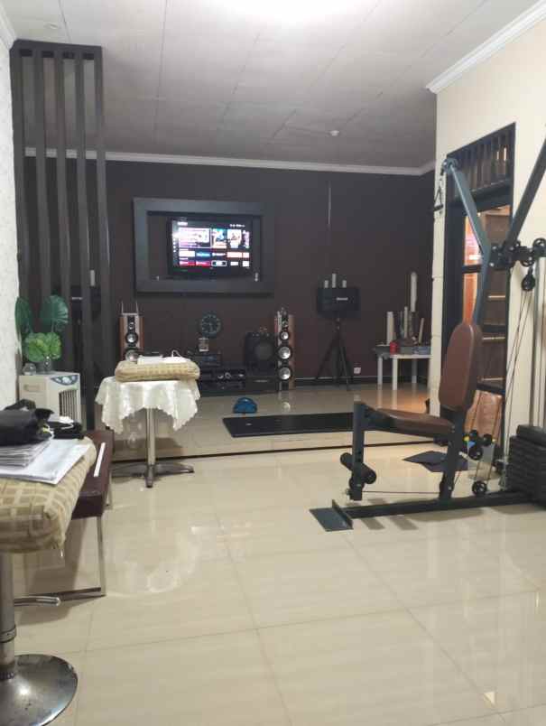 dijual rumah cantik hitung tanah