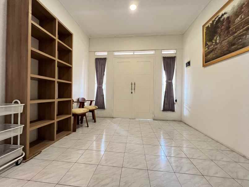 dijual rumah cantik komplek di pamulang