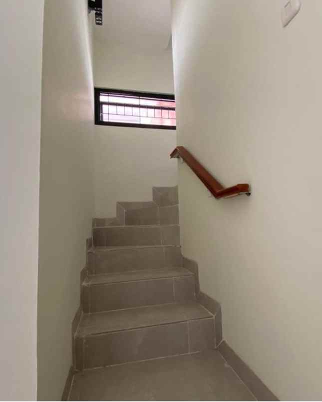 dijual rumah casablanca residence jl h