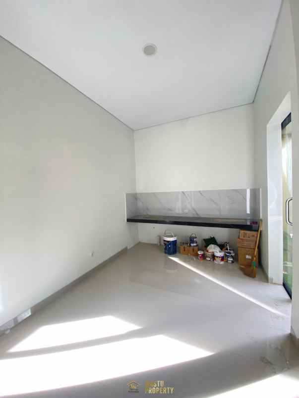 dijual rumah caturharjo