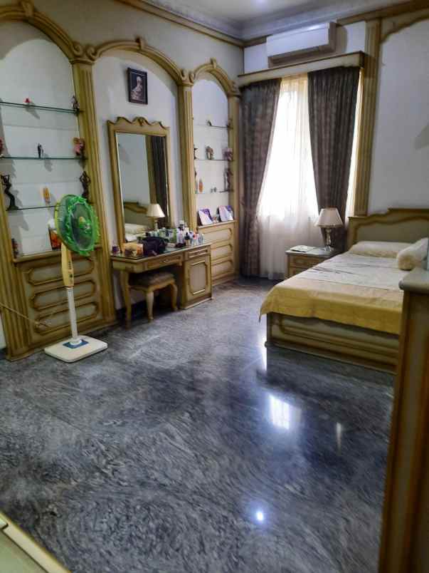 dijual rumah cempaka putih tengah