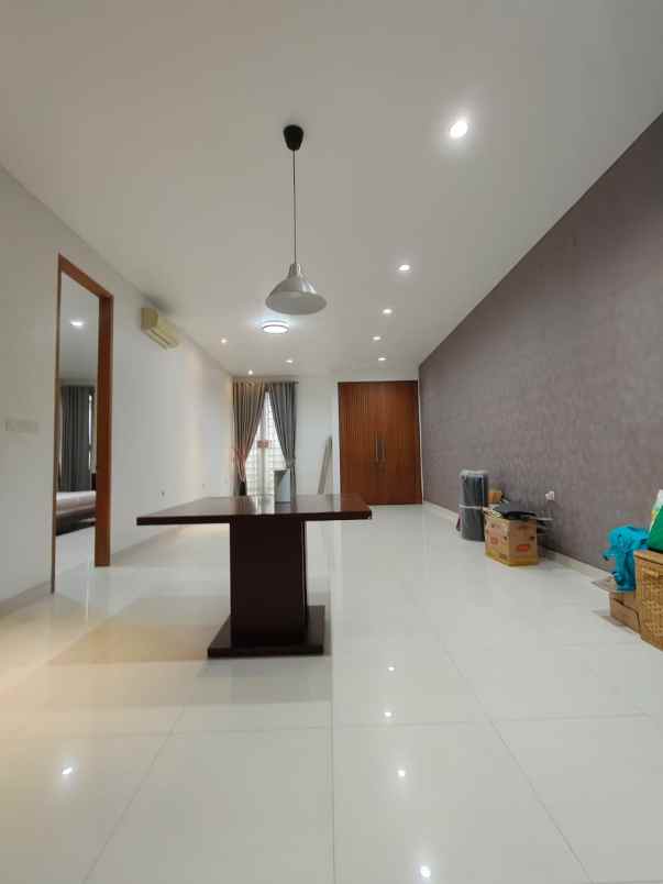 dijual rumah cempaka putih timur