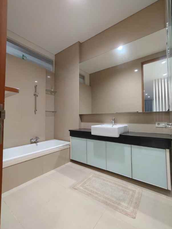 dijual rumah cempaka putih timur