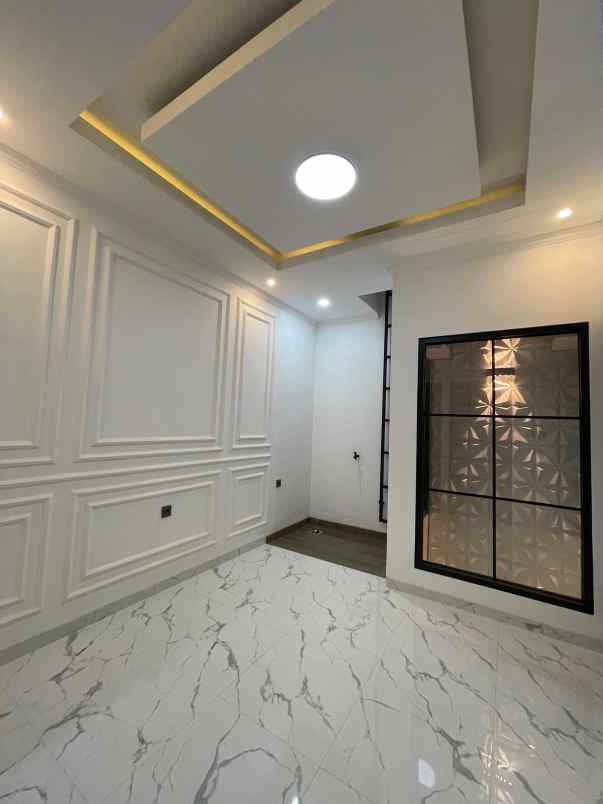 dijual rumah cendrawasih 5 sawah baru