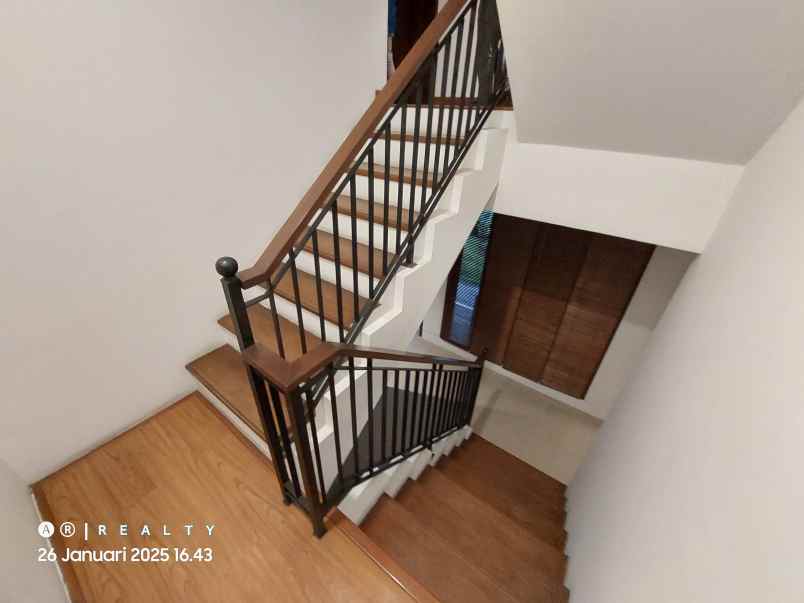 dijual rumah cigadung kota bandung jawa