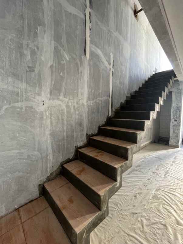 dijual rumah cihanjuang cimahi utara