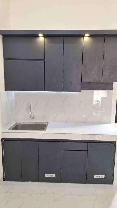 dijual rumah cilodong