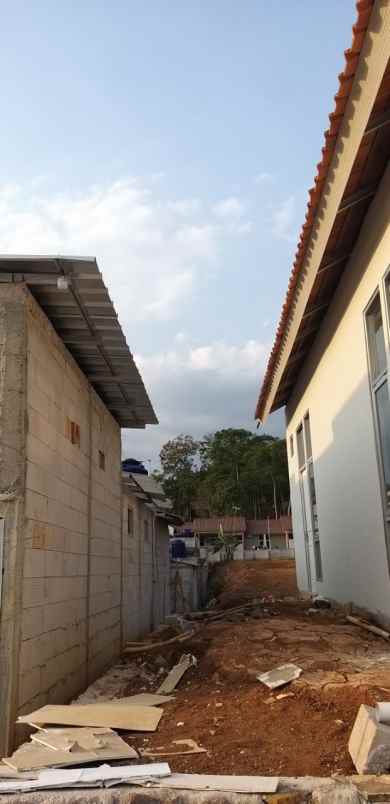 dijual rumah cimanggung parakan muncang