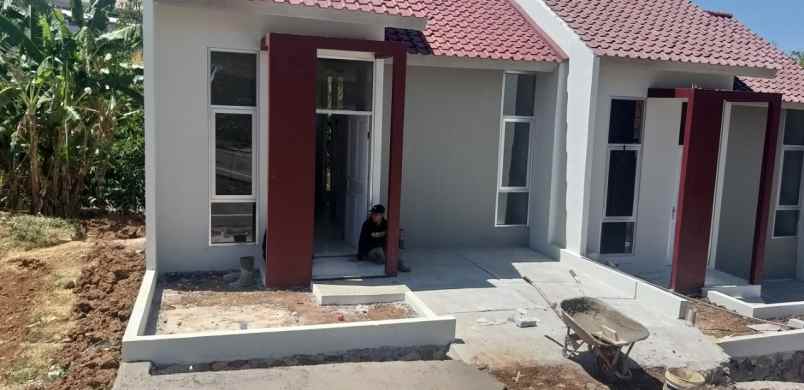 dijual rumah cimanggung parakan muncang