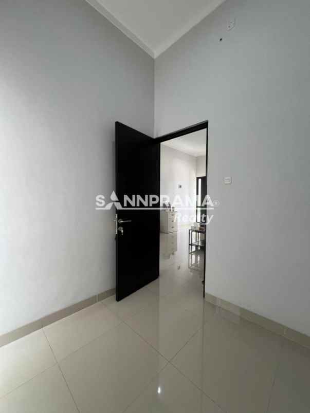 dijual rumah cinangka