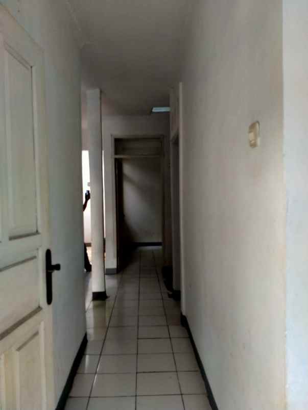 dijual rumah cipageran