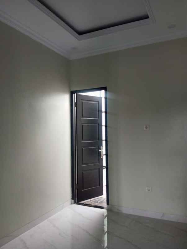 dijual rumah cipedak