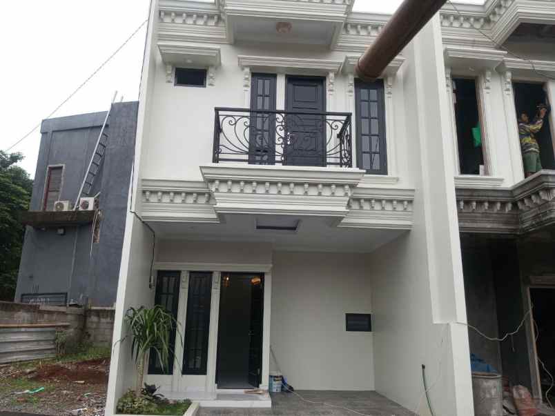 dijual rumah cipedak