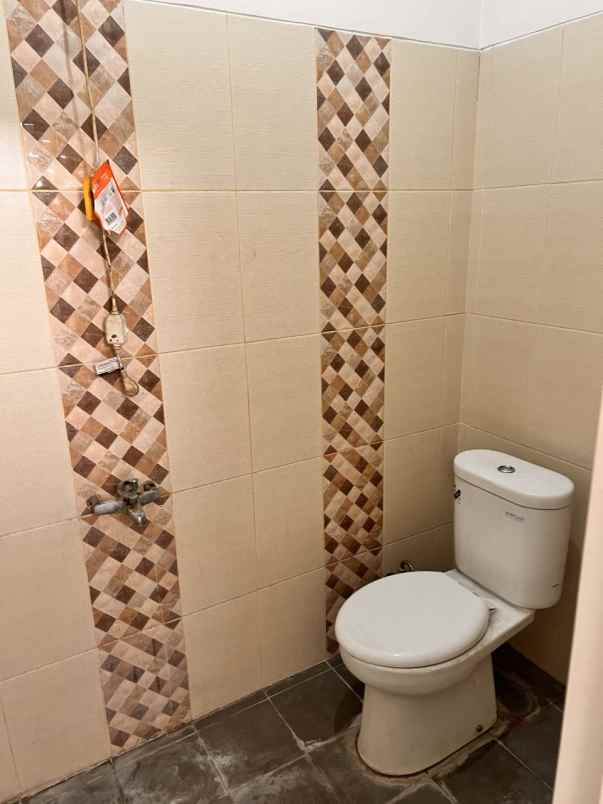 dijual rumah cisaranten kulon