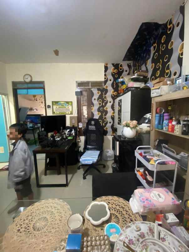 dijual rumah cisaranten kulon arcamanik