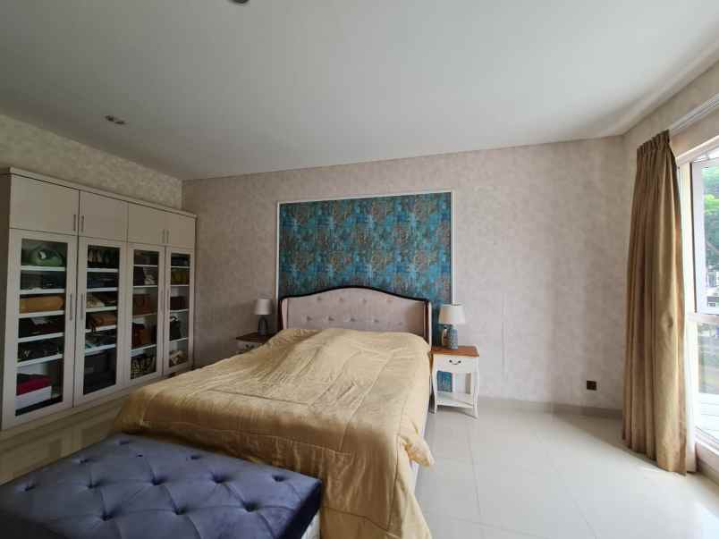 dijual rumah cluster dbanyan jgc