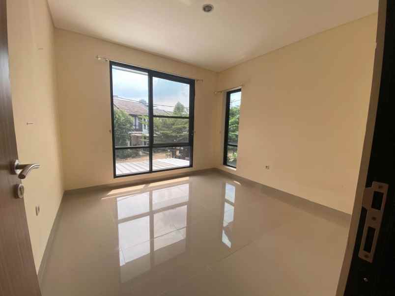 dijual rumah cluster di puri jaya sri serpong