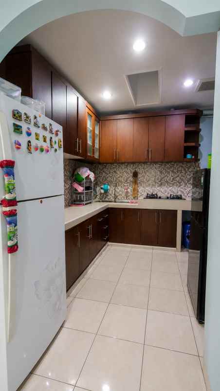 dijual rumah cluster dilenia bulevar
