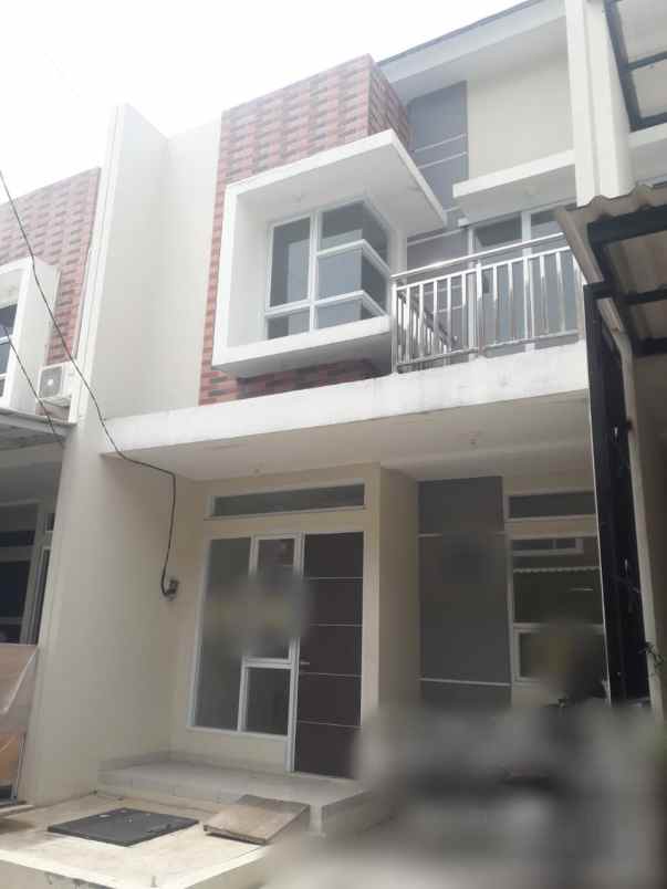 dijual rumah cluster pesona rorotan