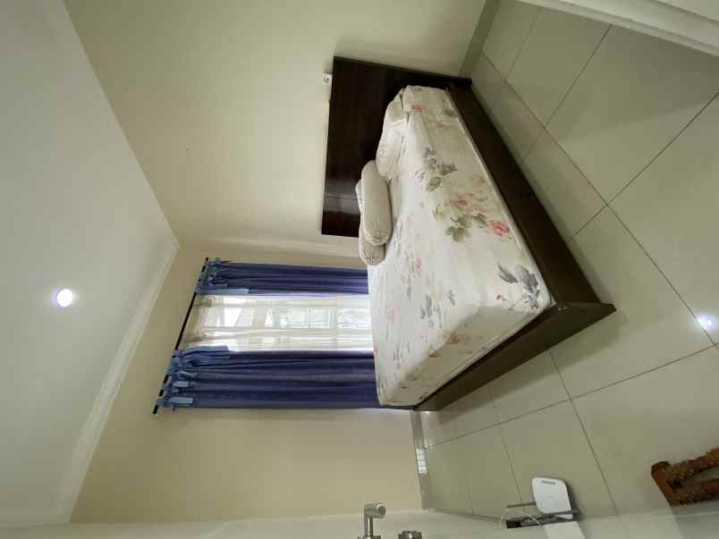 dijual rumah cluster sheffield