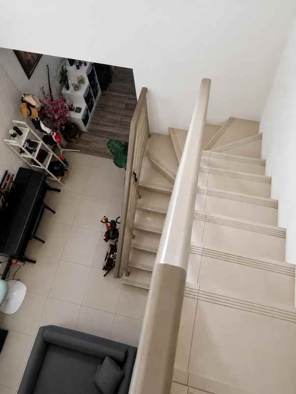 dijual rumah cluster shinano jgc