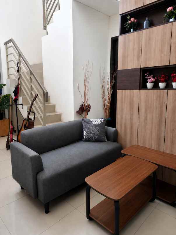 dijual rumah cluster shinano jgc