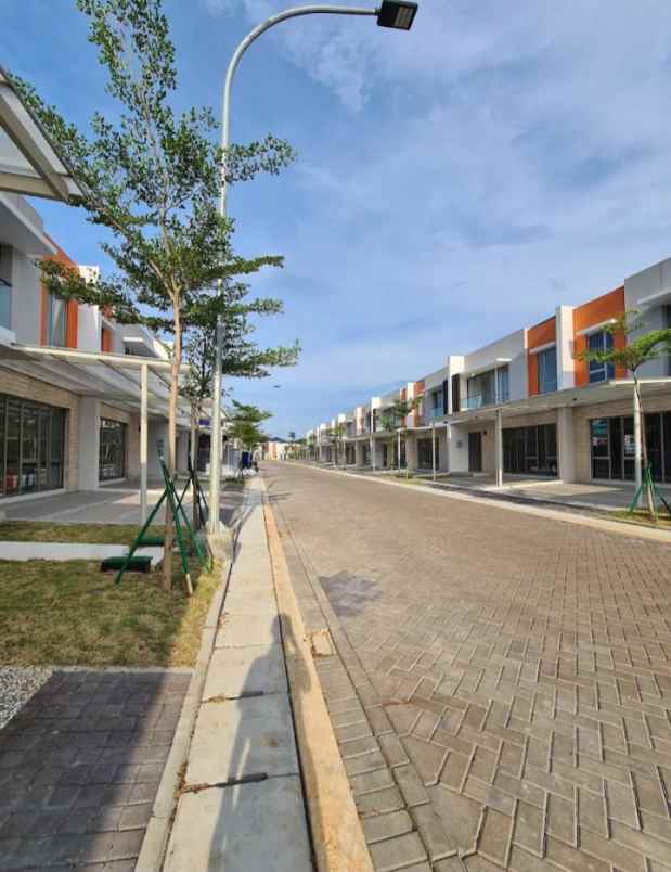 dijual rumah cluster springville pik2