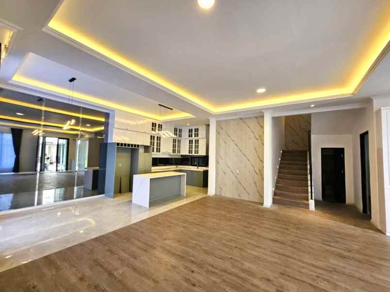 dijual rumah cluster thames jgc jakarta