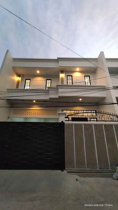 dijual rumah daan mogot kapuk