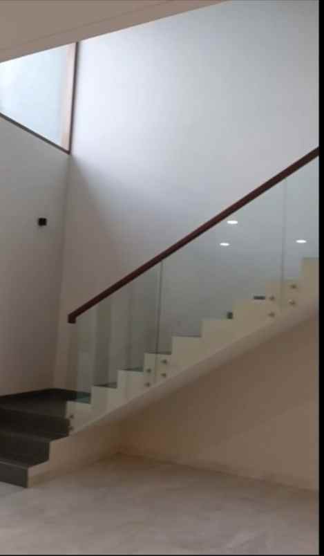 dijual rumah di dalam komplek bojongsoang kab bandung